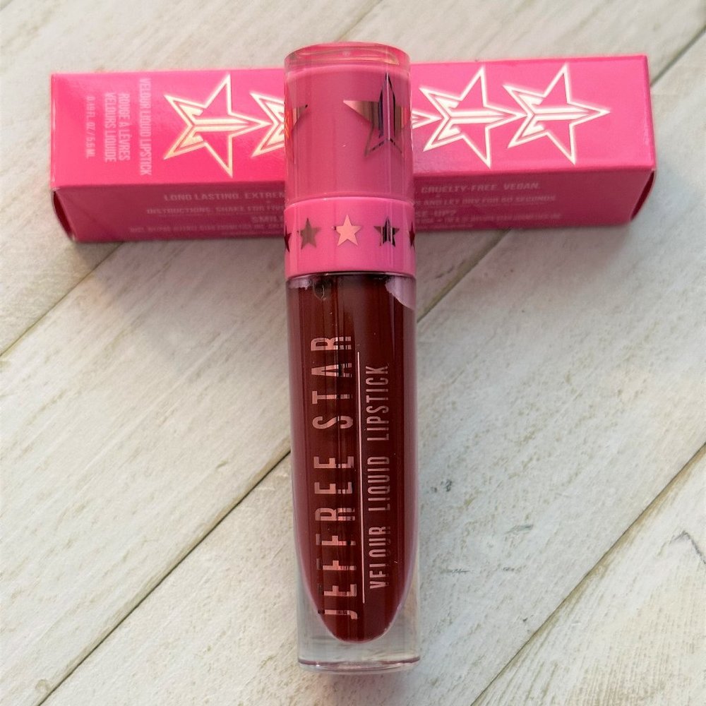 Jeffree Star Velour Liquid Lipstick in Designer Blood